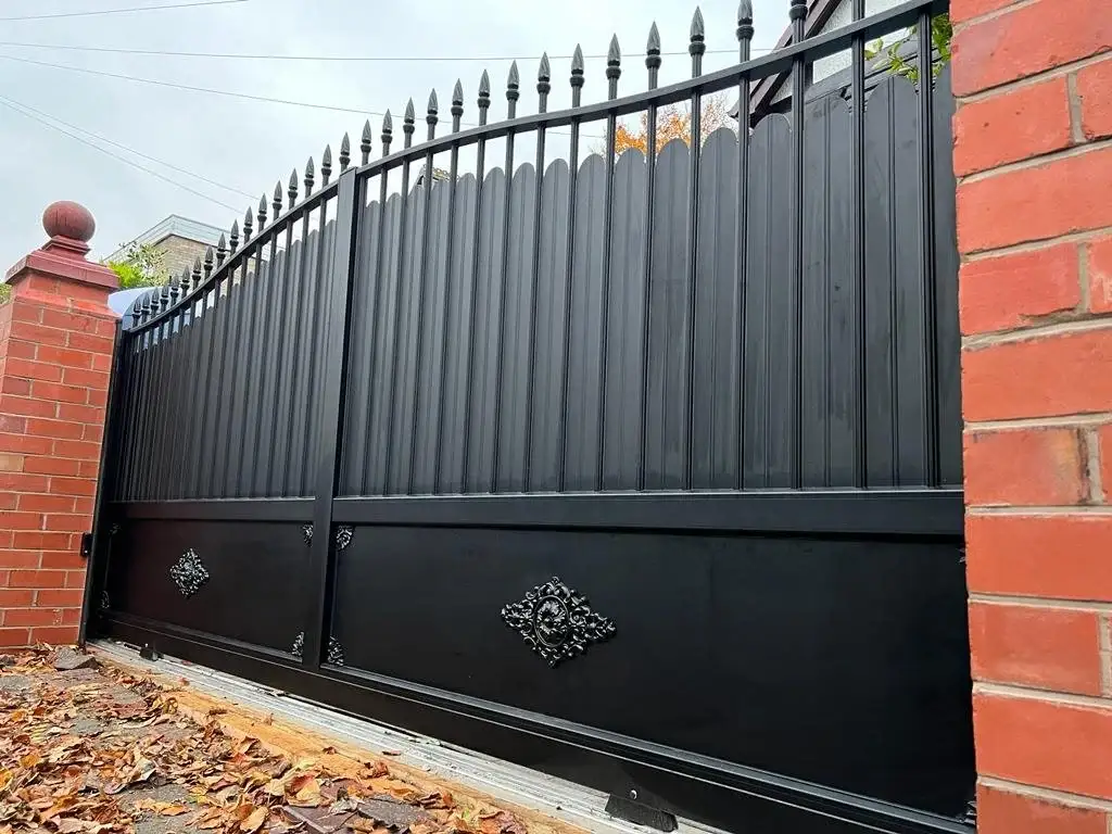 New driveway gate in Basildon