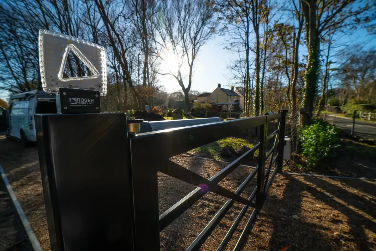 Gate installation working around mature trees