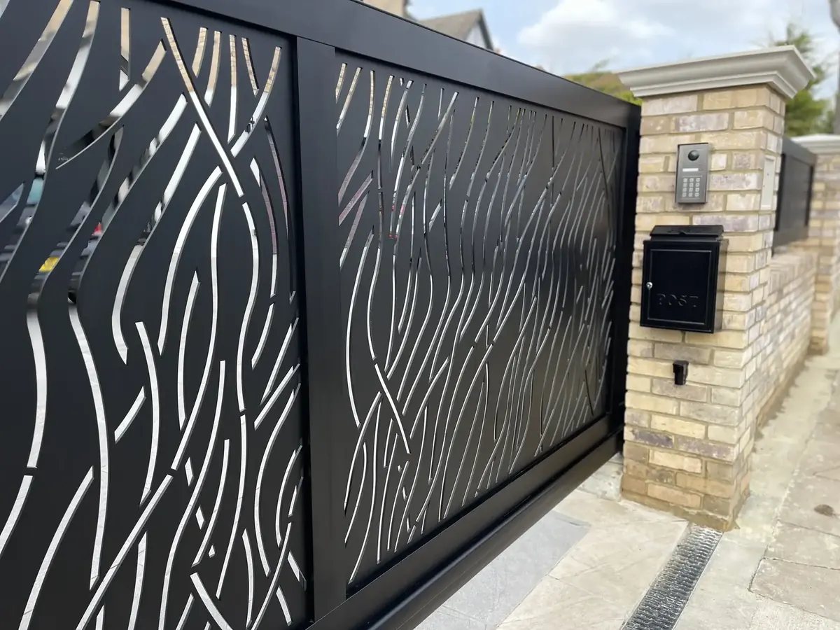 Safari laser-cut aluminium cantilever gates in Upminster, Essex