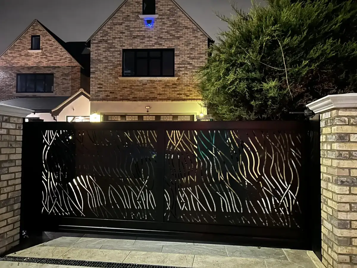 Safari gate at night